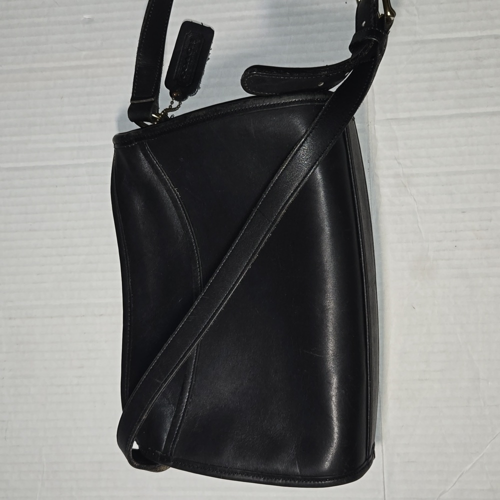 Vintage Coach Black Metropolis Shoulder Bag